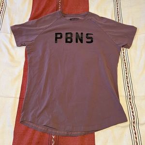 Alphalete PBNS Performance Tee - L